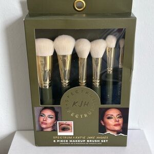 New Spectrum x Katie Jane Hughes 6 Piece Makeup Brush Set - Gold and Cream